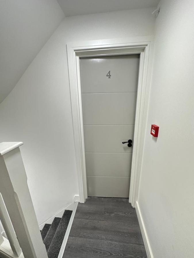 Comfy Guest House ลอนดอน ภายนอก รูปภาพ