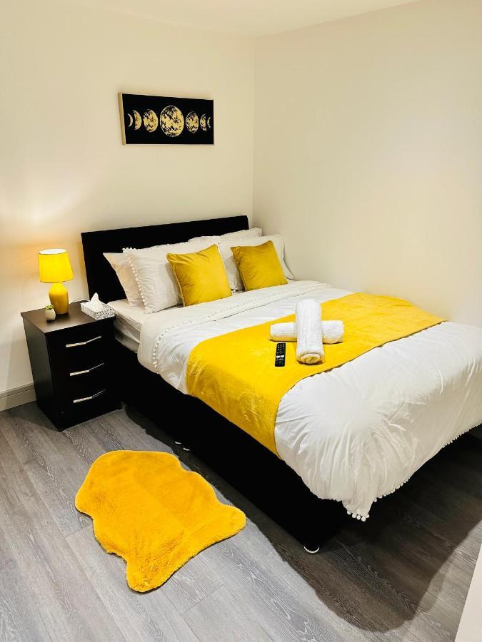 Comfy Guest House ลอนดอน ภายนอก รูปภาพ