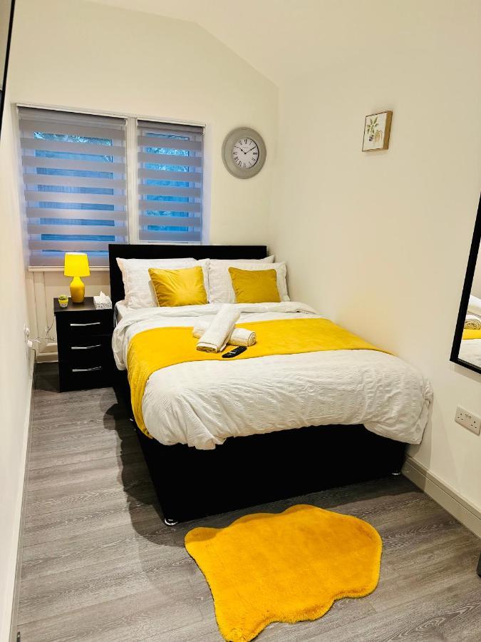Comfy Guest House ลอนดอน ภายนอก รูปภาพ