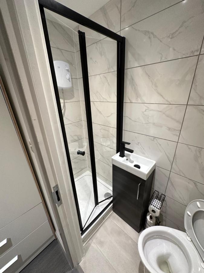 Comfy Guest House ลอนดอน ภายนอก รูปภาพ